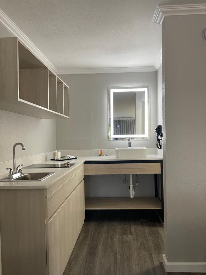 Mainstay Suites ฟลอเรนซ์ ภายนอก รูปภาพ